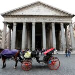 Turista fallece tras caer del muro del Panteón en Roma Turista fallece tras caer del muro del Panteón en Roma