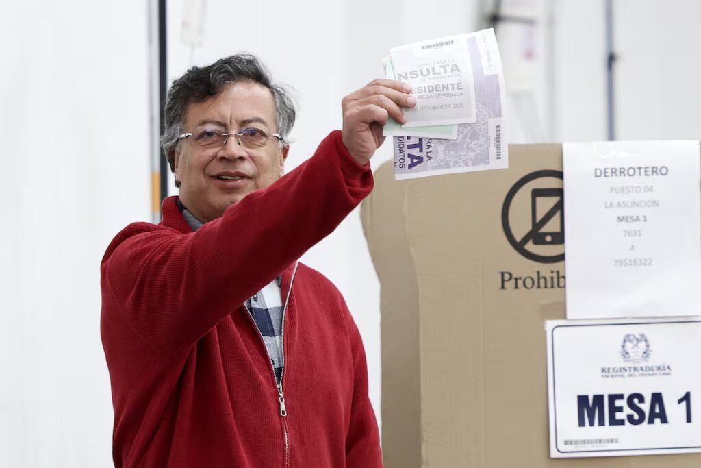 Consulta Popular del Pacto Histórico: Petro y precandidatos votan tras críticas a la Registraduría