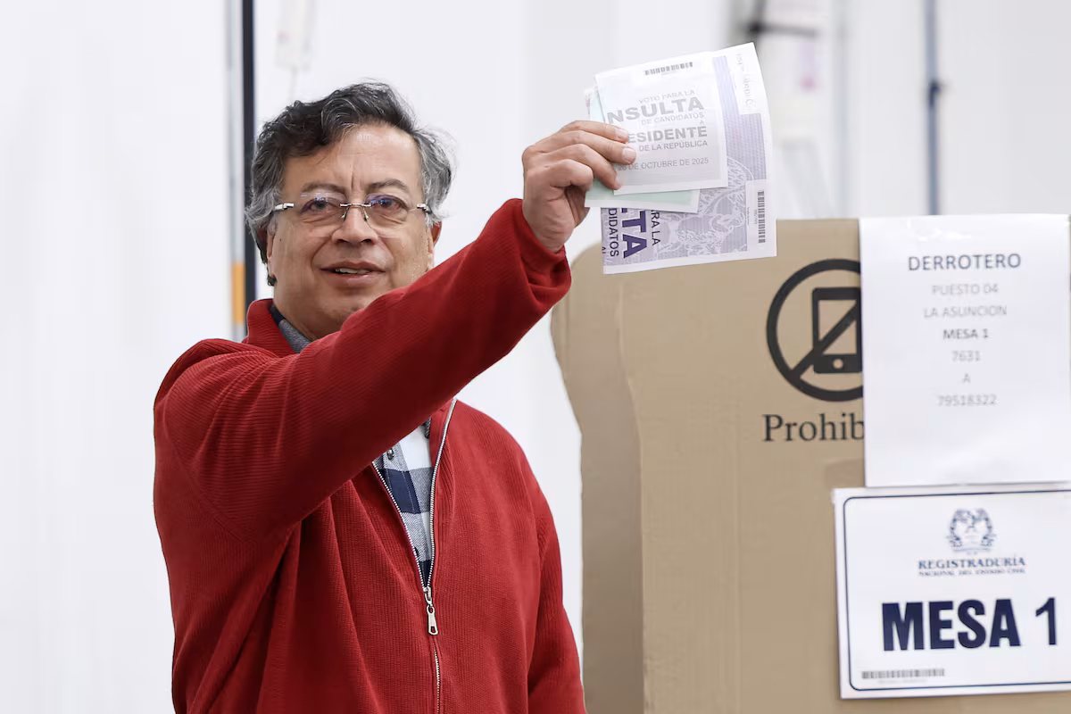 Consulta Popular del Pacto Histórico: Petro y precandidatos votan tras críticas a la Registraduría