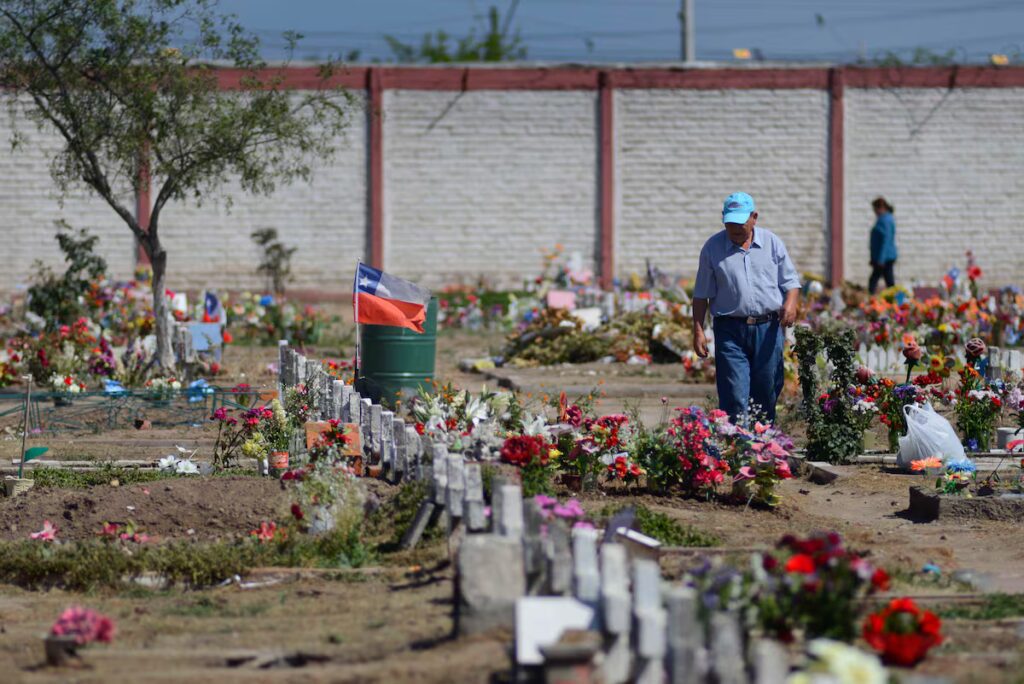 El 31 de octubre: feriado en Chile y horarios del comercio este fin de semana largo