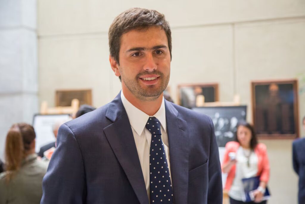 Matthei denuncia a La Moneda de Boric: "Gobierno de atorrantes"