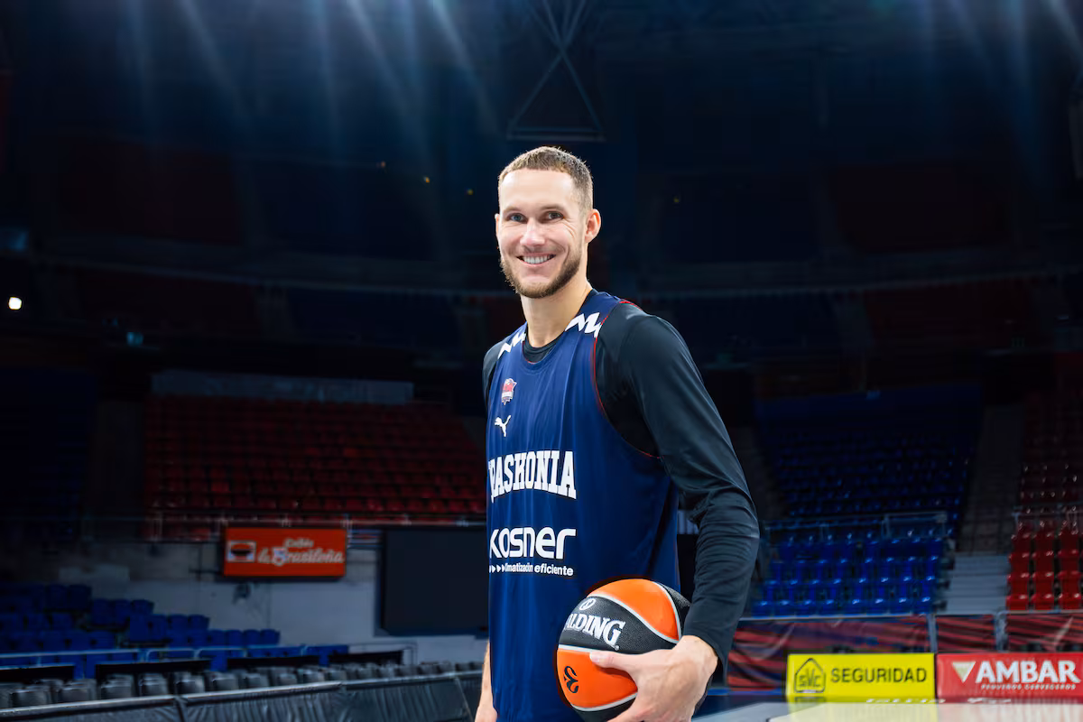 Tadas Sedekerskis, capitán del Baskonia: "La presión es mayor por mi amor al club"