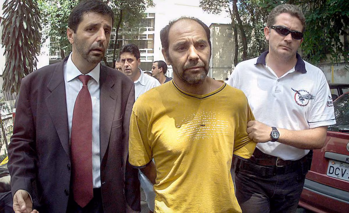 Un Criminal Alienígena Desata el Caos en la Tierra