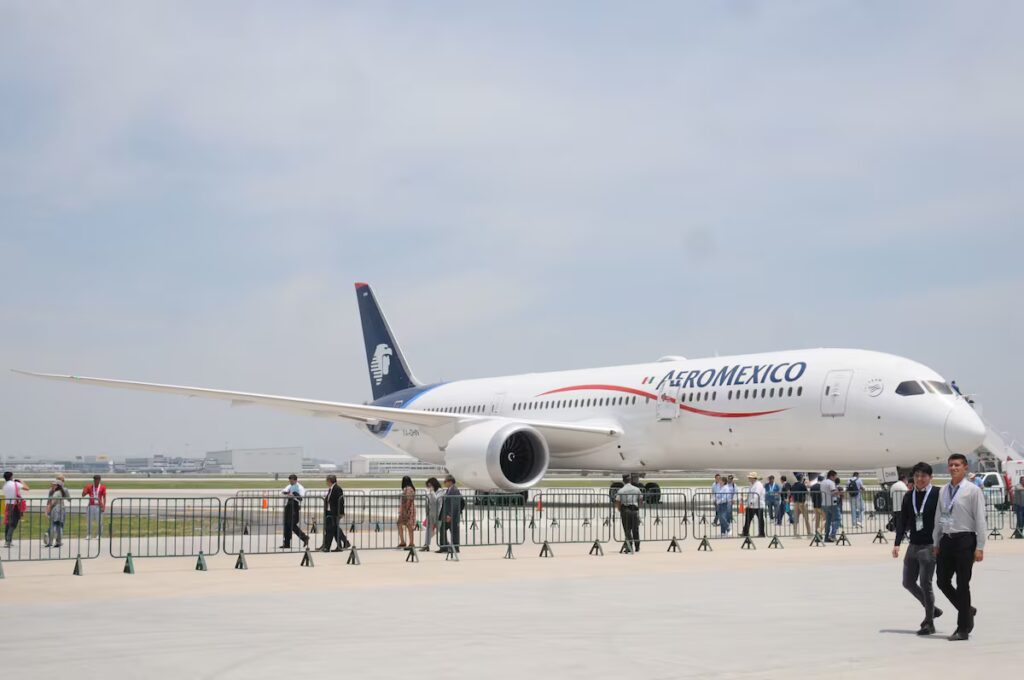 Aeroméxico vuelve a los mercados financieros con oferta en Wall Street y México