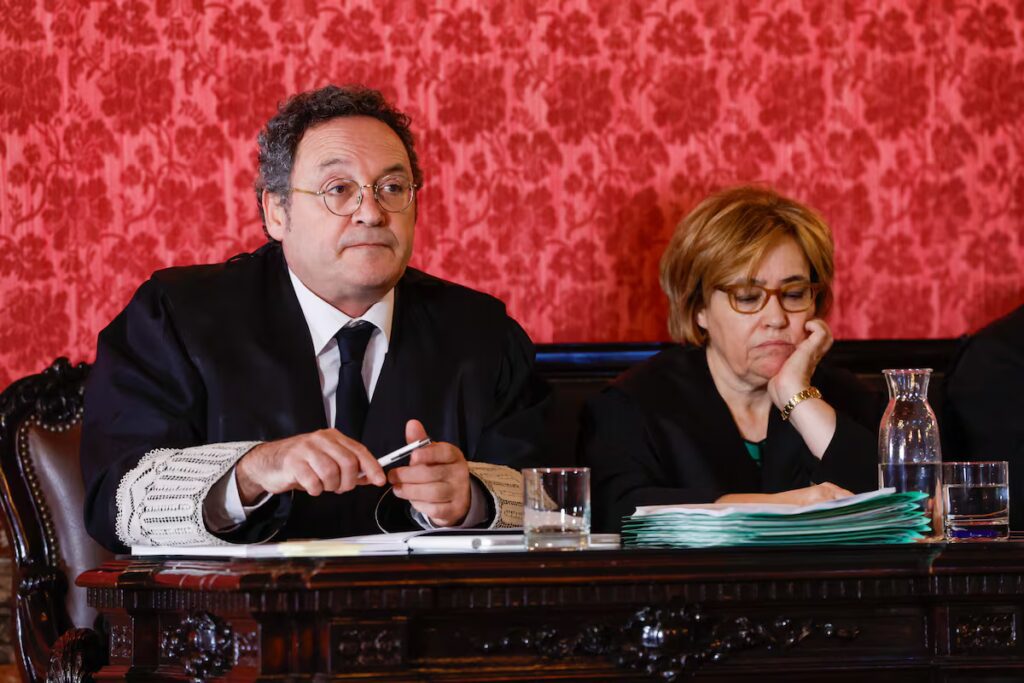 Álvaro García Ortiz en el banquillo: La fiscal provincial responde a Ayuso