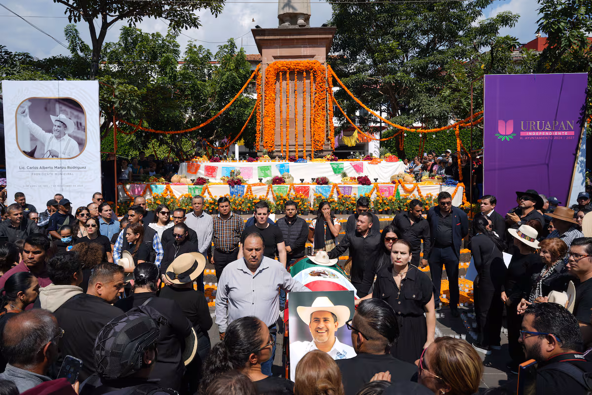 Atentado del Cartel Jalisco: Pistolero suicida y gobernador distraído tras el crimen de Carlos Manzo