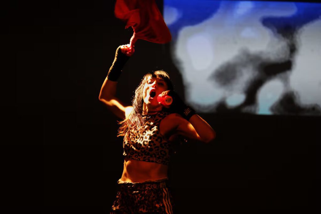 Ayoub: Amor Romántico y la Decadencia de Occidente