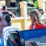 Begoña Gómez firma documentos de la cátedra: interventora de Complutense sin irregularidades