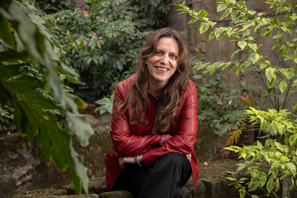 Daniela Tarazona denuncia la "feroz maquinaria de producción" que nos acecha