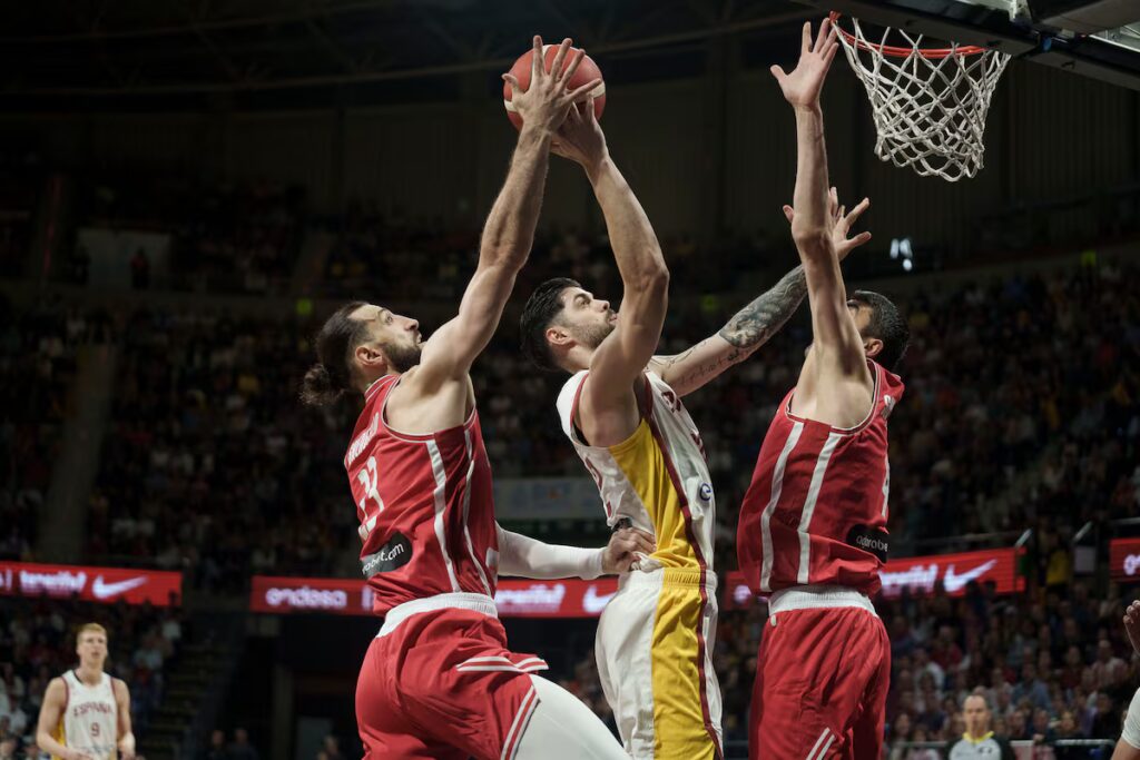 España Arrolla a Georgia con un Imponente 90-61 en el Baloncesto