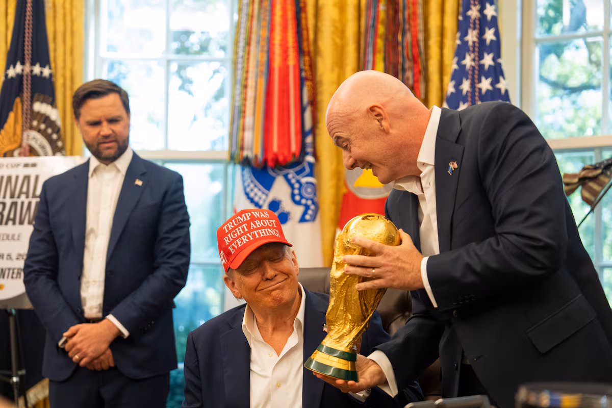 Infantino y Trump: Un idilio que seduce al mundo MAGA al fútbol