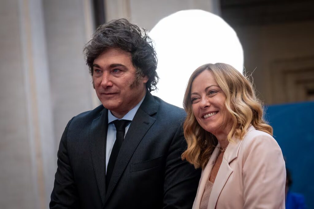 Kast y sus contactos internacionales: Milei y Meloni cerca de La Moneda