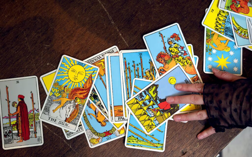 La conexión entre el método científico y el Tarot: ¿una posibilidad?