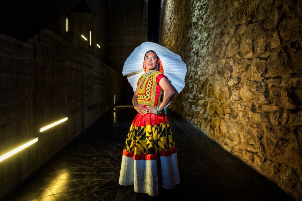 Los muxes de México: el teatro femenino que conquista España