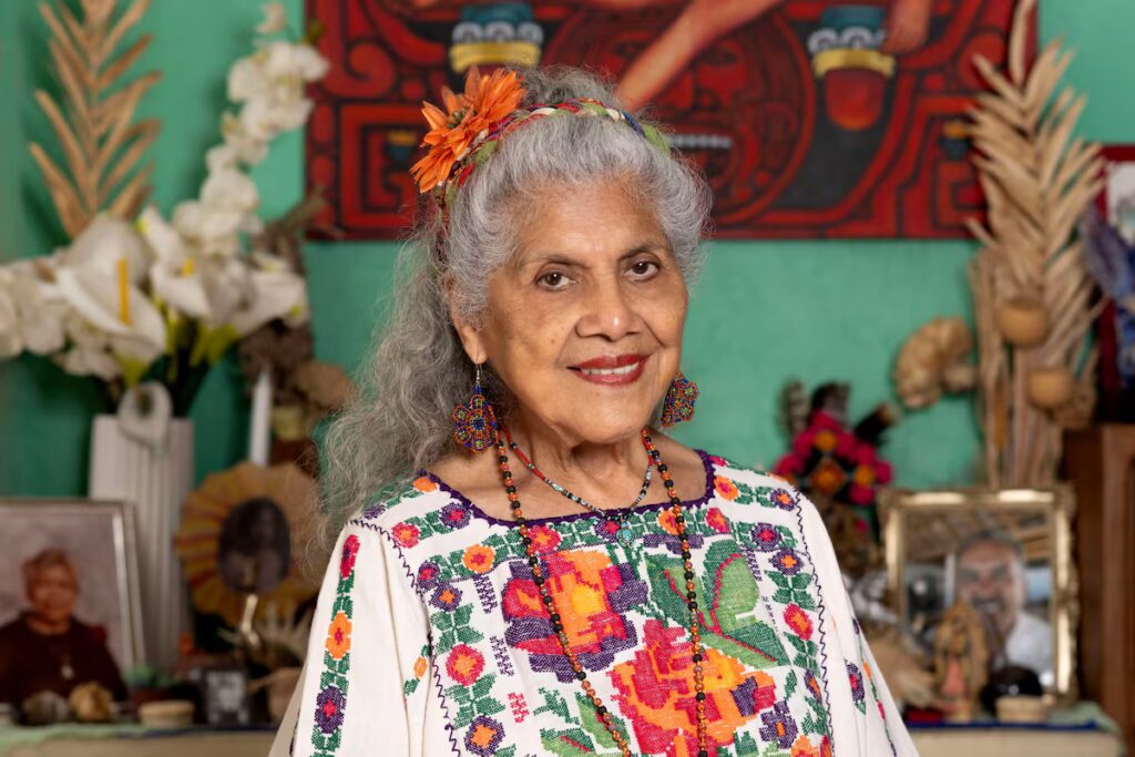Ofelia Esparza: La Maestra Chicana que Revolucionó el Día de Muertos en Los Ángeles