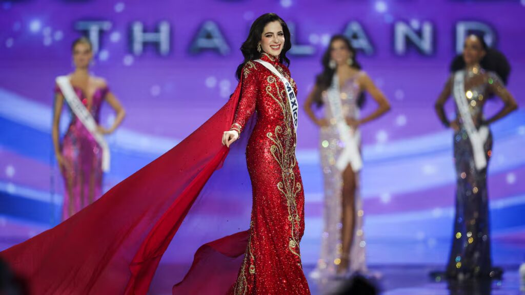 Sheinbaum desmiente complot con Pemex por triunfo de Fátima Bosch en Miss Universo