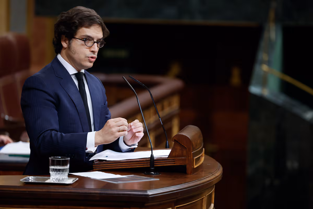 Vox desafía al PP en Castilla-La Mancha por reforma del Estatuto