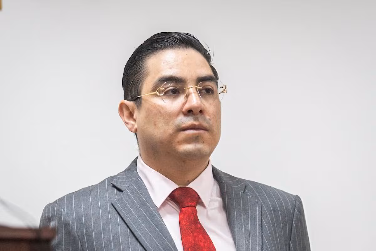 Aduanas destituye a Alex Tonatiuh Márquez, jefe anticorrupción en la mira