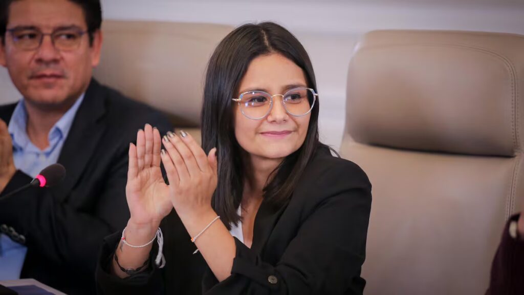 Angie Rodríguez, exdirectora de Presidencia, denuncia asalto a su hogar