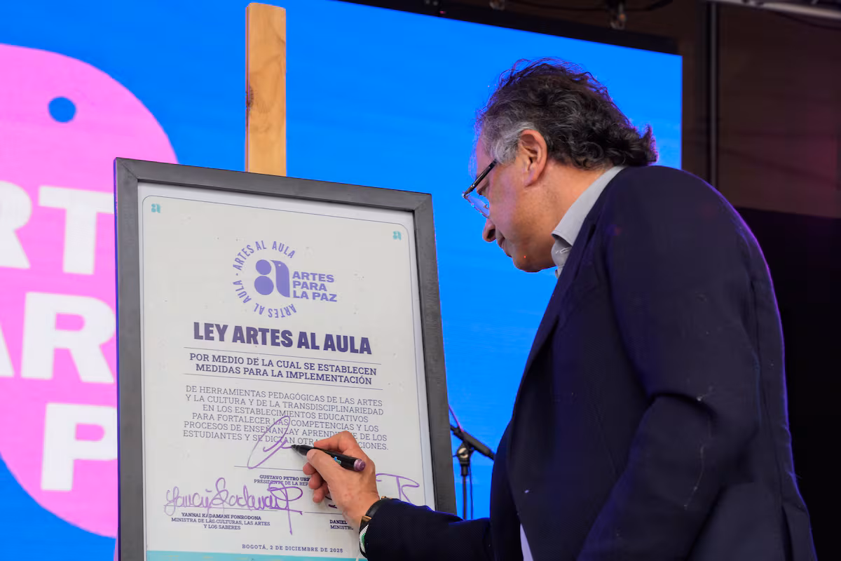 Educadores de Arauca y Tumaco celebran ley que hace obligatorio el arte en escuelas