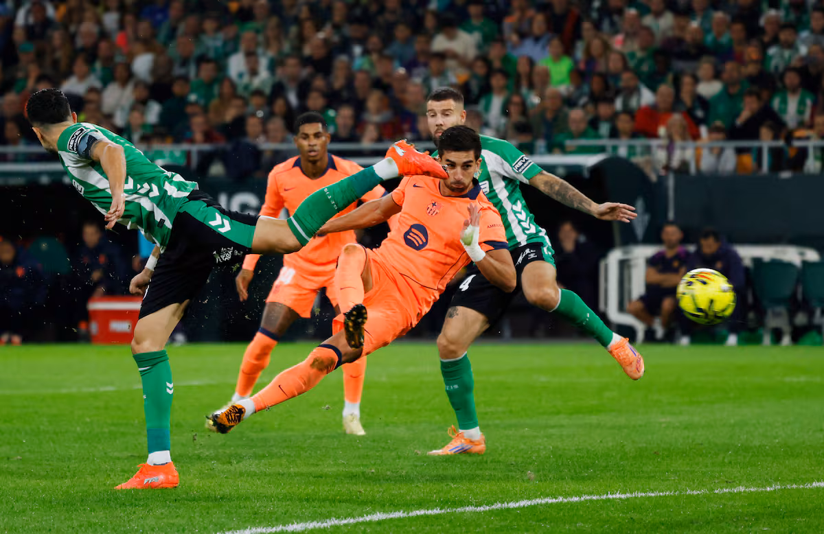 El Barça derrota al Betis y refuerza su liderato en La Liga