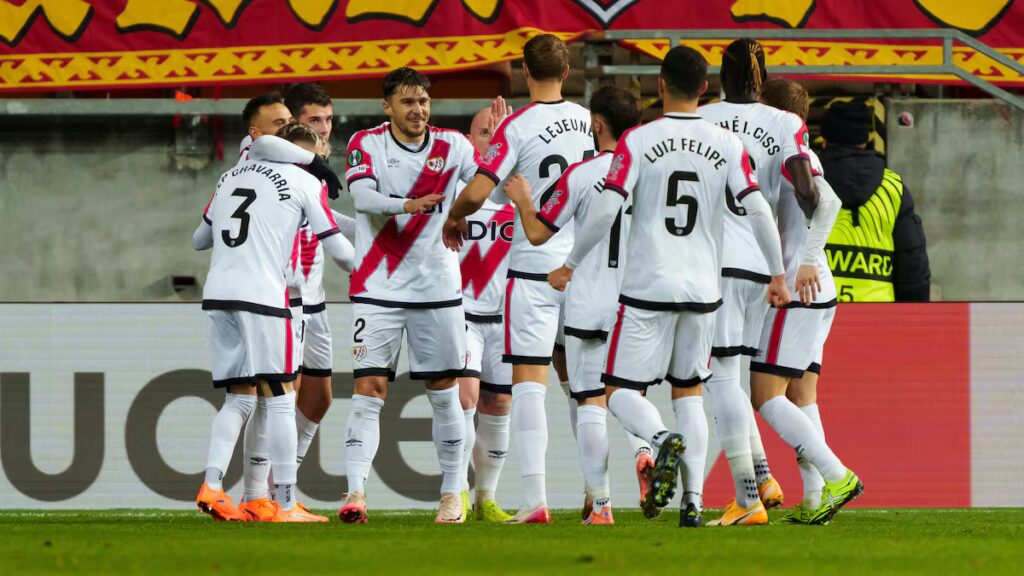 El Rayo Vallecano conquista Polonia con triunfo ante el Jagiellonia