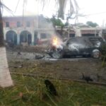 Explosión de coche bomba en Coahuayana deja cinco muertos frente a la policía comunitaria
