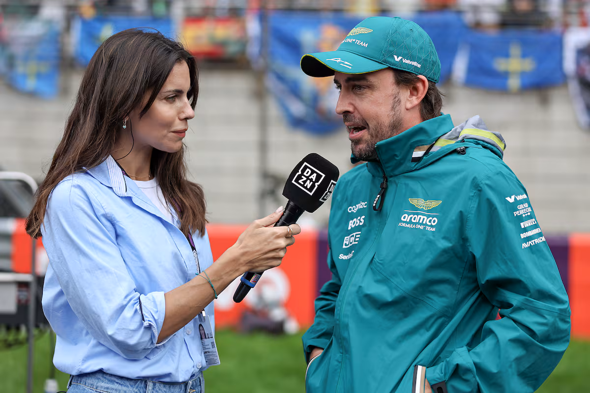 Fernando Alonso y Melissa Jiménez anuncian la llegada de su primer hijo