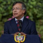 Petro aboga por amnistía en Venezuela ante amenaza de EE. UU.
