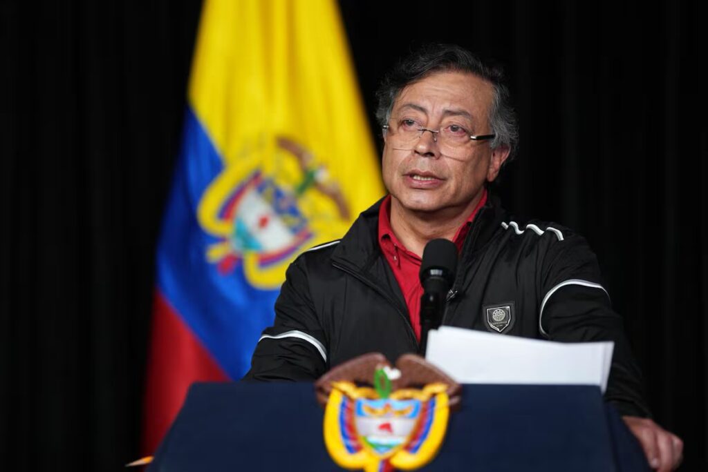 Petro intensifica críticas al Congreso y demanda asamblea constituyente tras reforma fallida