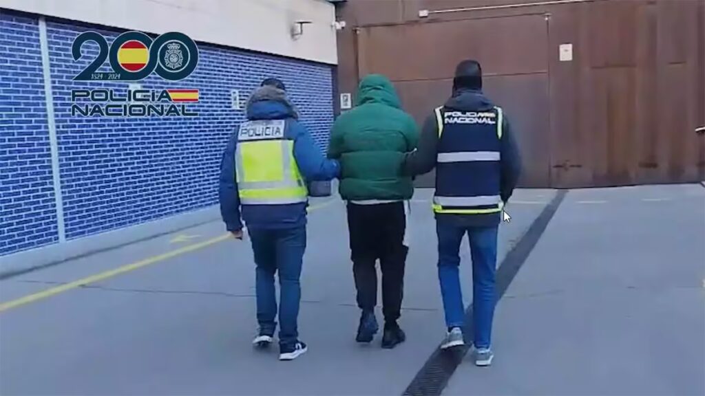 “Seis bases de datos: la ruta de la información hackeada de empresas españolas”