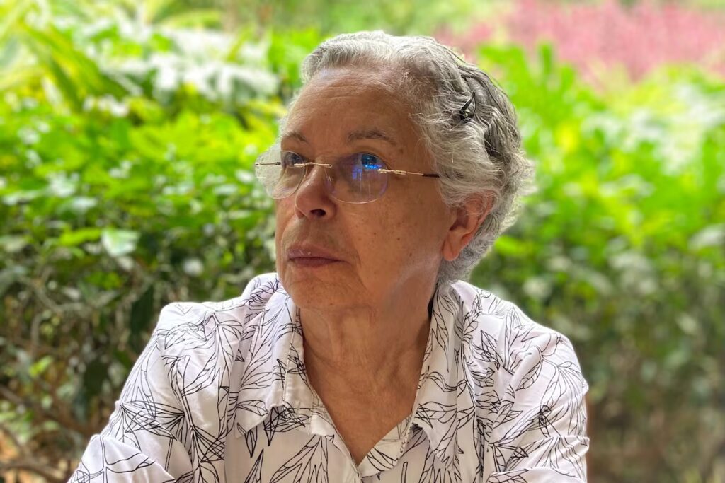 Silvia Castrillón: Una Defensora Apasionada del Derecho a Leer