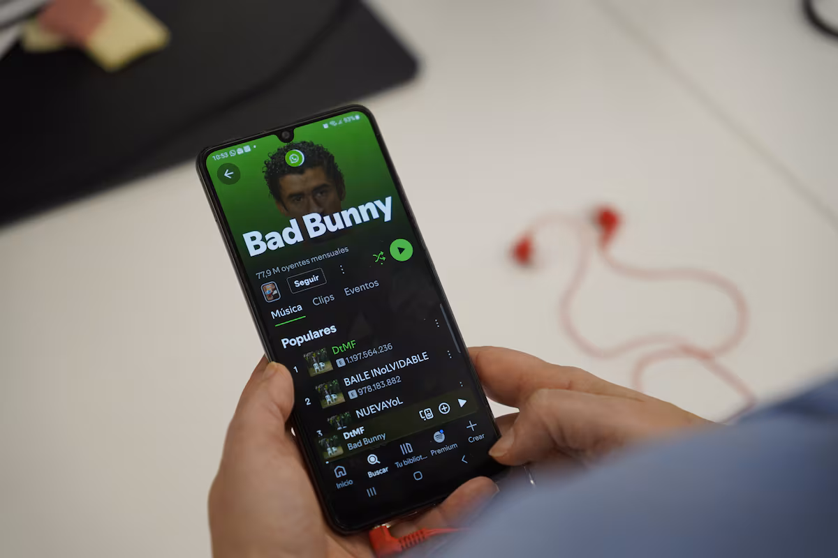 Spotify investiga un posible hackeo que podría afectar el 99,6% de su catálogo musical