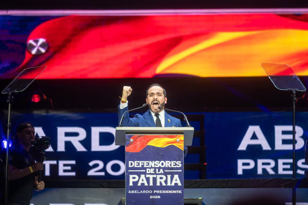 Uribismo en Crisis: ¿Unir fuerzas o oponerse a Abelardo De La Espriella?