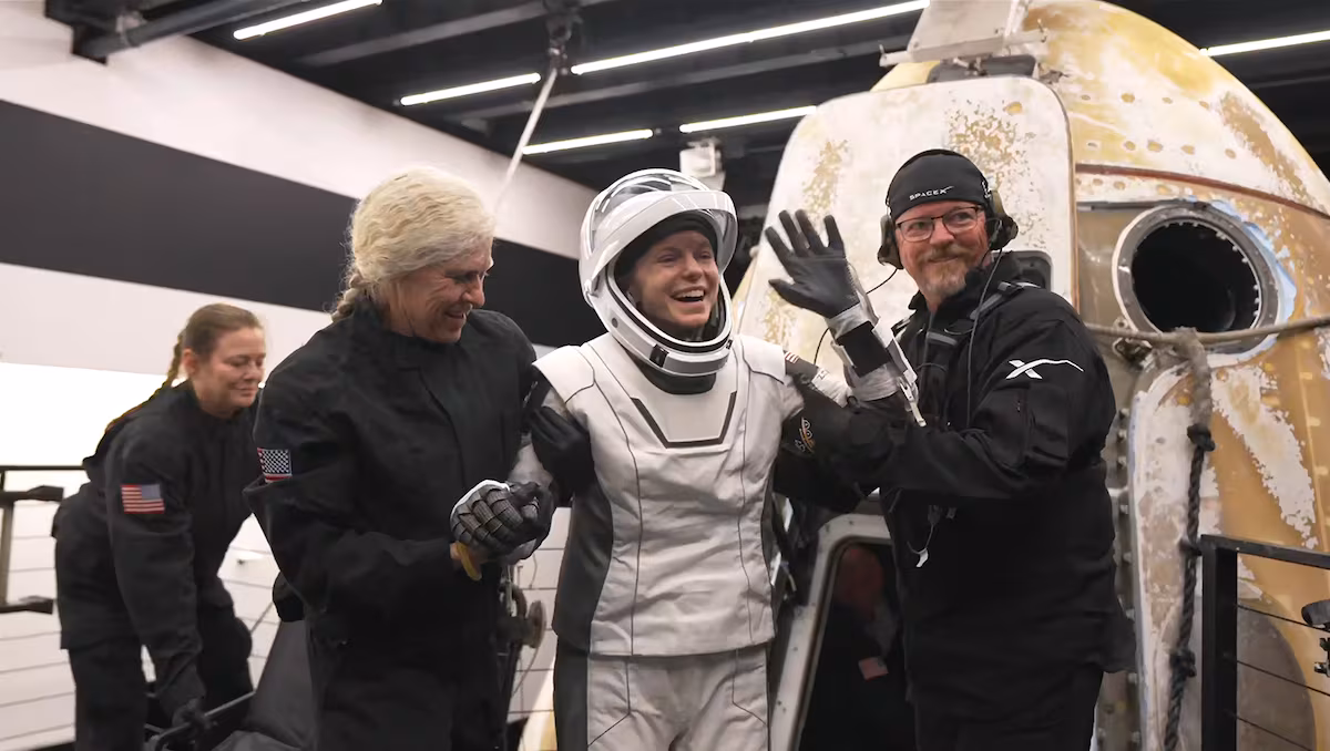 Éxito en la primera evacuación médica de la NASA: astronauta enfrenta grave problema de salud