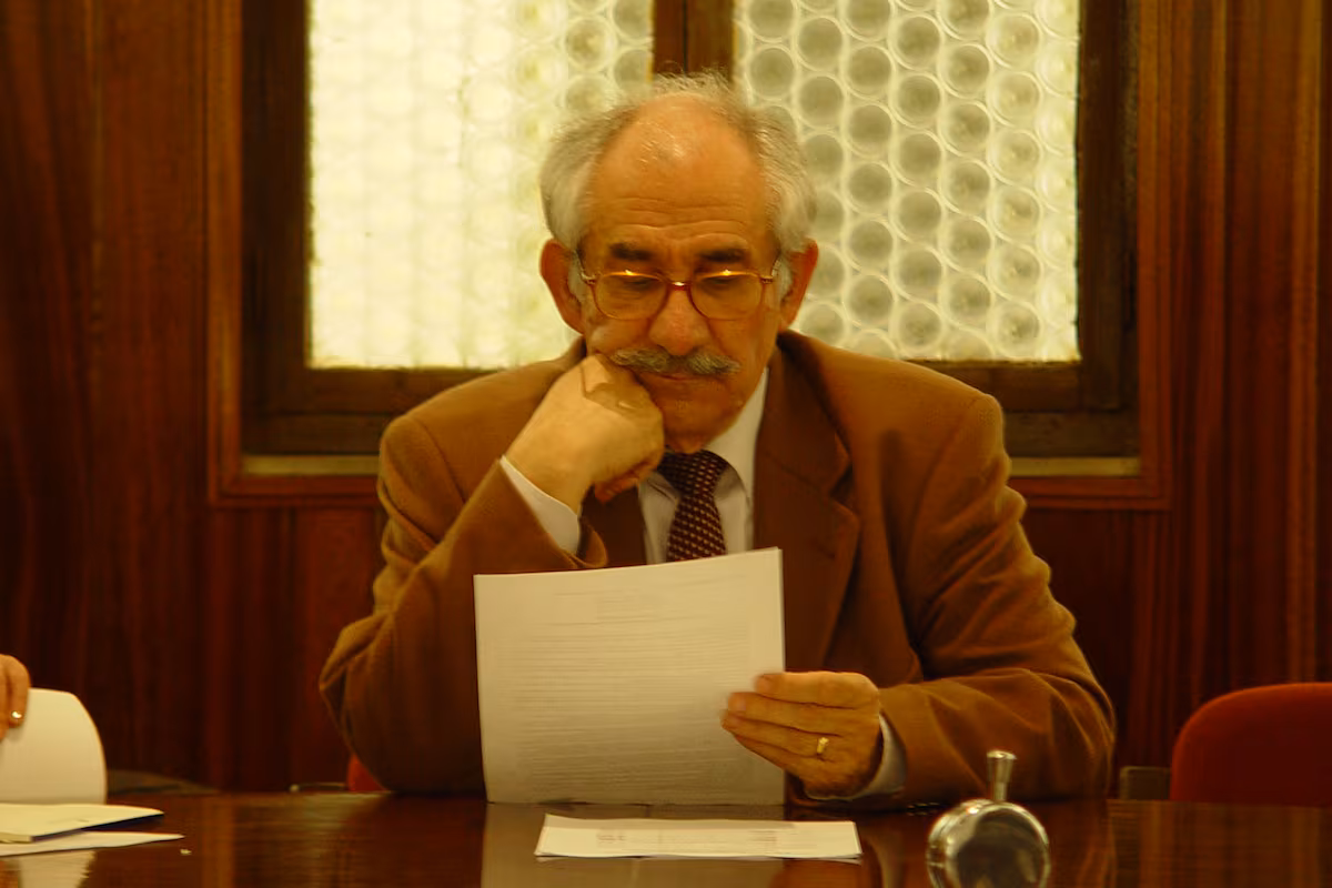 Fallece el lingüista José Martínez de Sousa, referente en diccionarios y manuales
