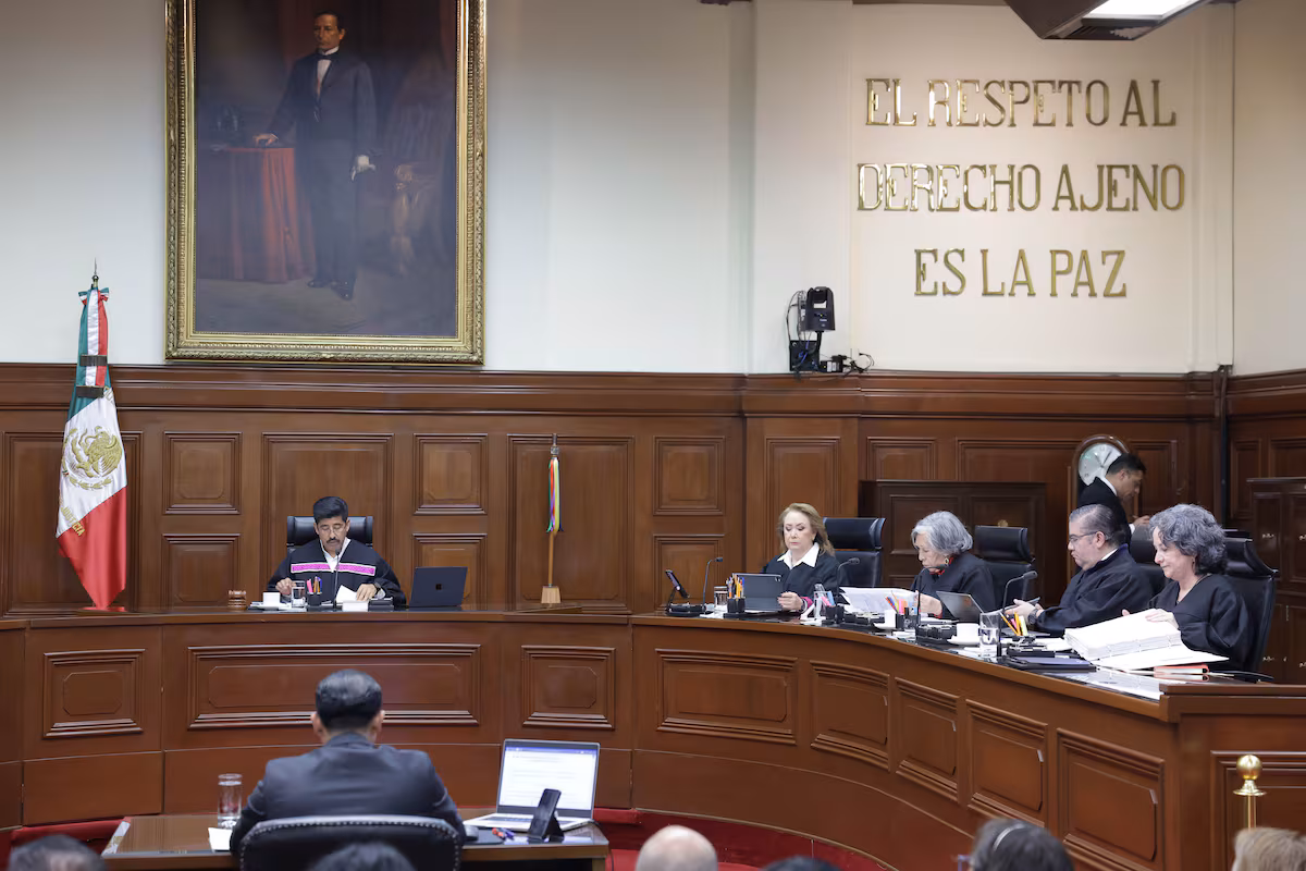 La Suprema Corte devuelve las camionetas blindadas a sus ministros
