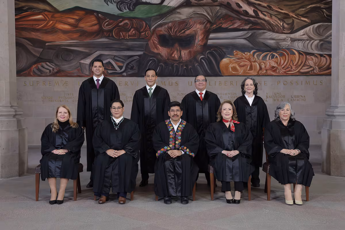 La Suprema Corte enfrenta críticas por incumplir su mandato de austeridad