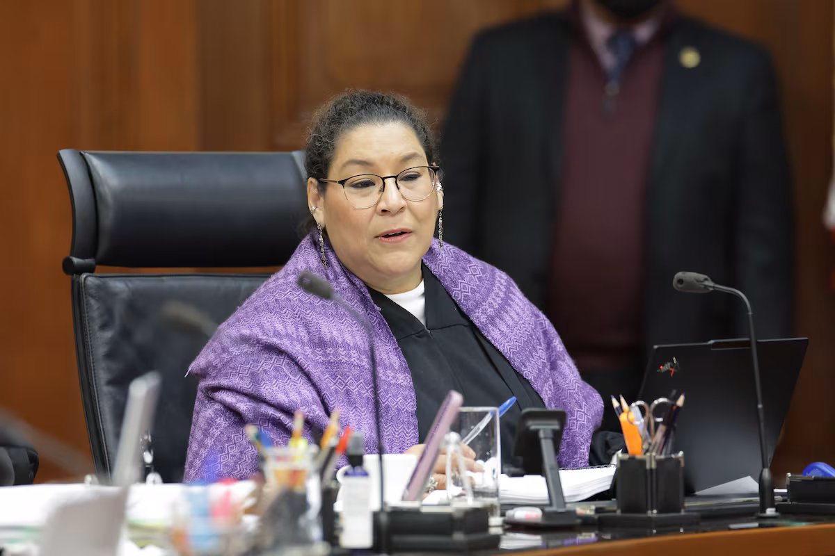 Lenia Batres desafía a la Suprema Corte en debate sobre cosa juzgada