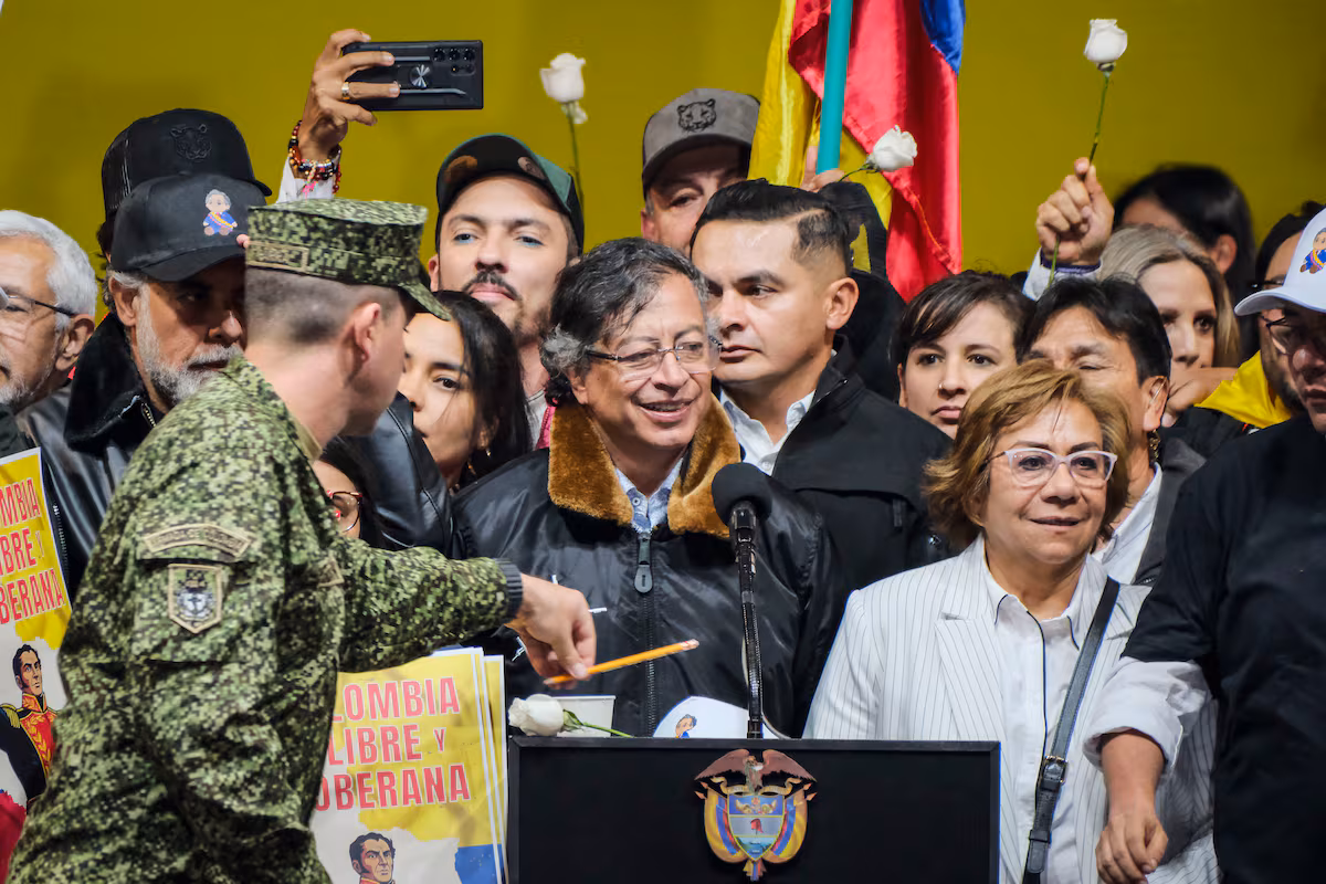 Petro enfrenta desafío político tras respaldo de Trump en Colombia