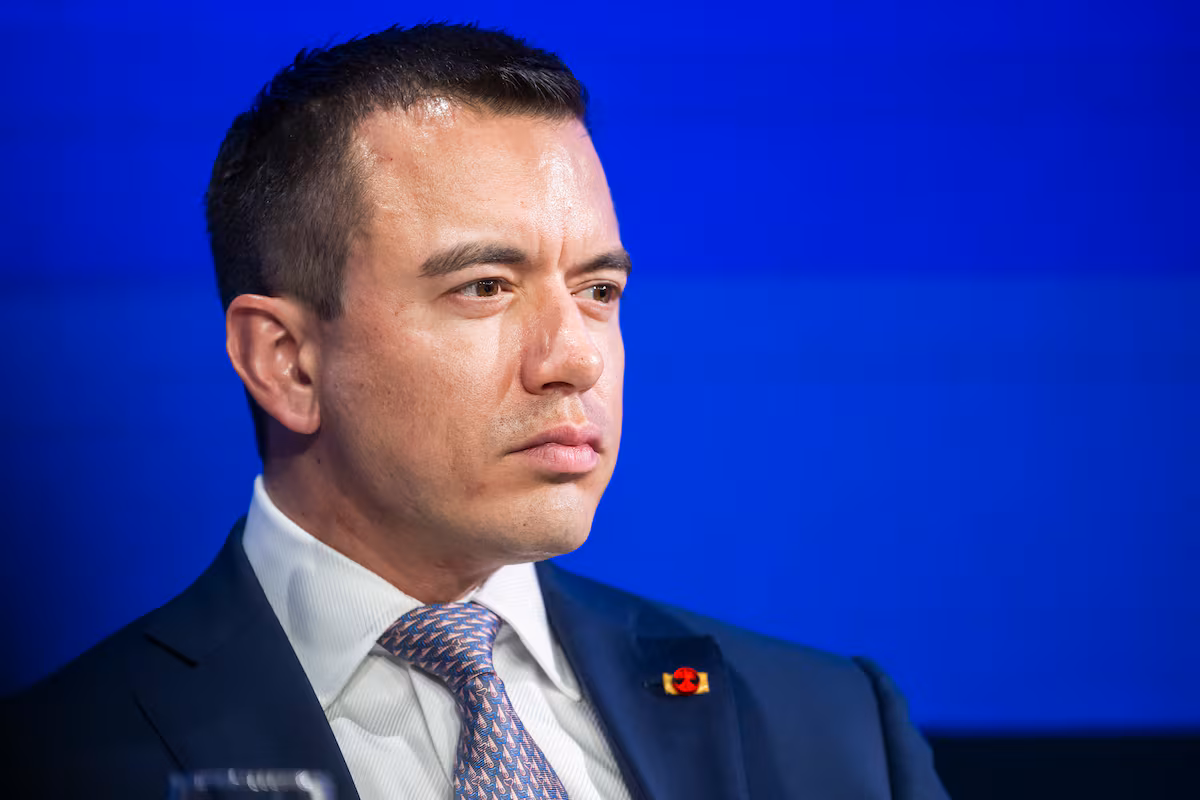 Ecuador eleva aranceles a Colombia al 50% en intensificada guerra comercial