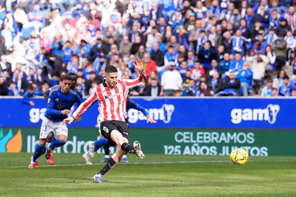 El Athletic Recupera Fuerzas y Profundiza la Crisis del Oviedo