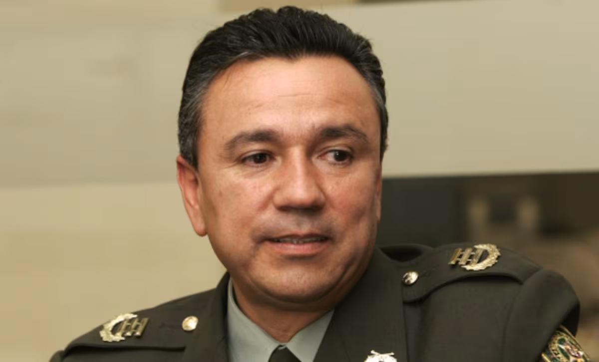 El General de La Oficina: Claves de su Ascenso en el Poder