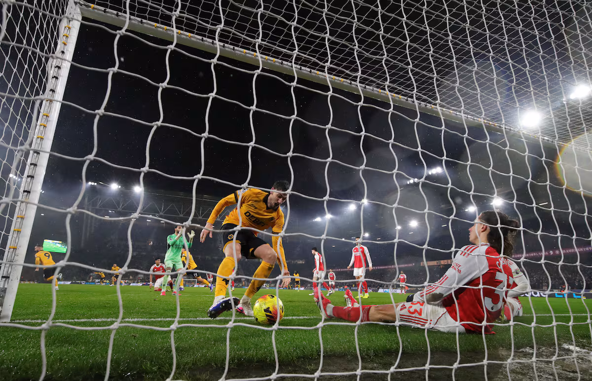 Wolves empata 2-2 contra Arsenal y rompe racha negativa en la Premier