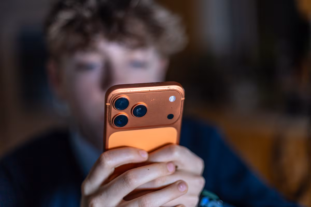 Científicos advierten sobre riesgos de la verificación de edad en internet