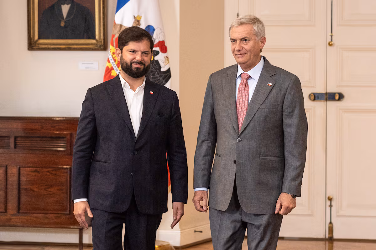 Conflicto entre Boric y Kast se intensifica a días del traspaso de poder