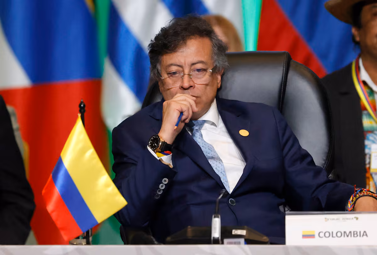 El Gobierno de Petro presiona a los bancos en Colombia