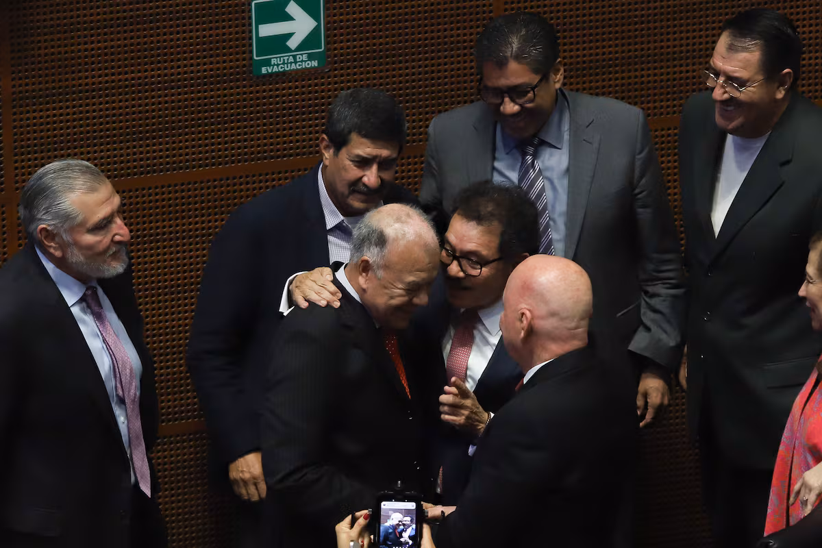 El PT detiene revocación de Sheinbaum en 2027 y reforma política cae en el Senado
