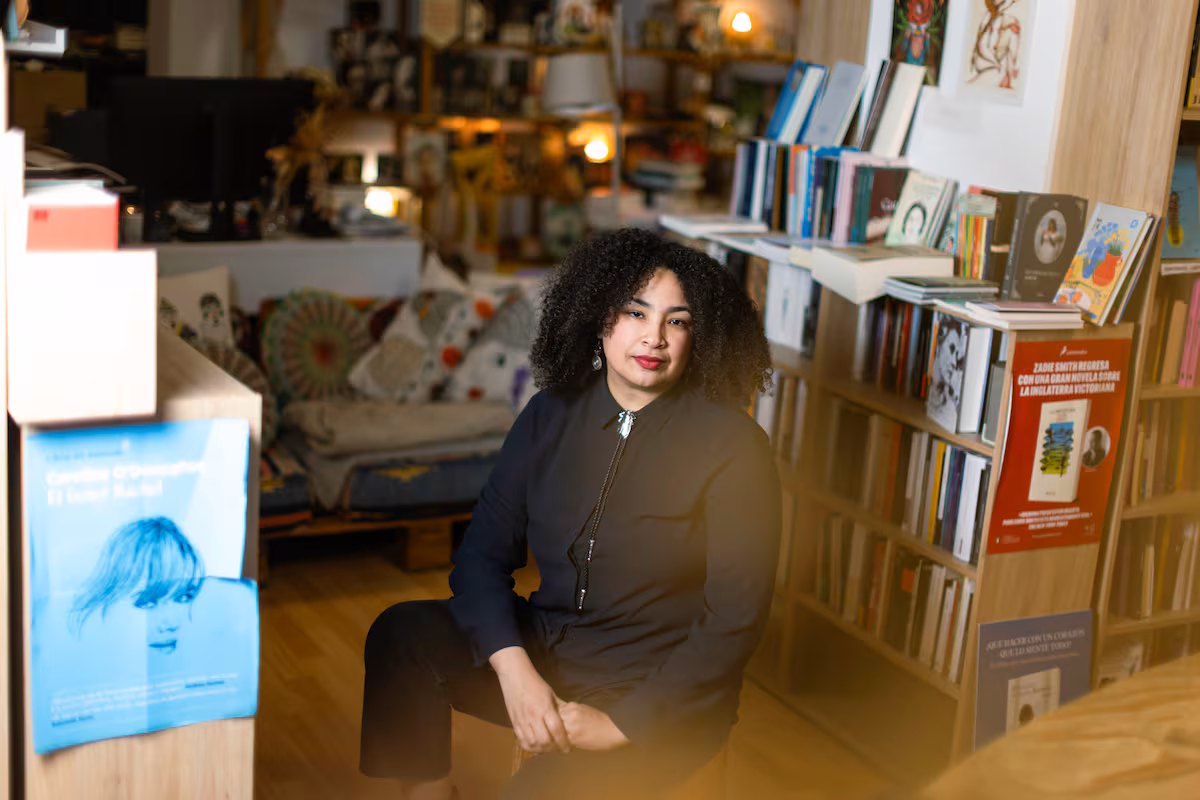 Maielis González explora la Cuba actual en su ciencia ficción reveladora