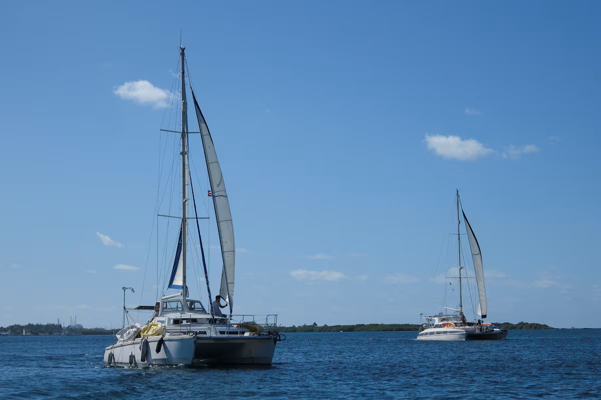 Marina mexicana busca veleros perdidos con nueve tripulantes en el Caribe